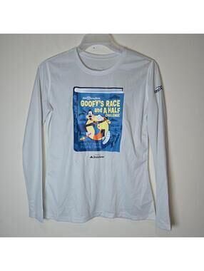 Disney World Run Disney Marathon 2026 Goofy Brooks Adult Women Shirt sz M
